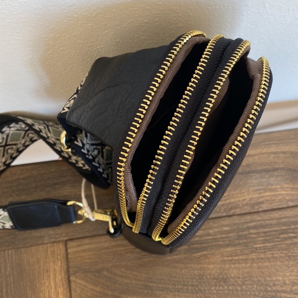 Inicat small sling fanny bag - Picture 4 of 7